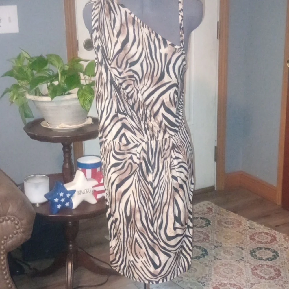 S/m - Picture 2 of 10
